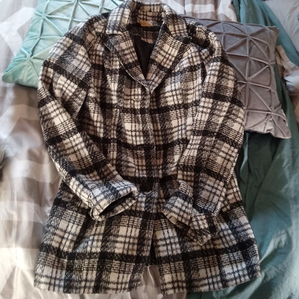Med length plaid coat